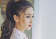 重生娱乐圈花瓶91baby,花瓶逆袭，91Baby的璀璨星途